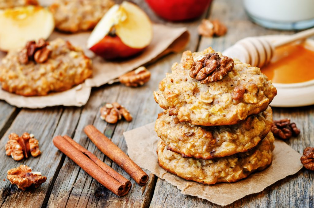 Apple-Oatmeal Cinnamon Breakfast Cookies